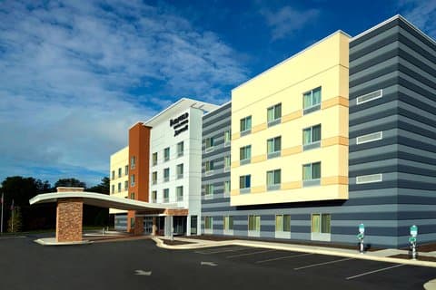Fairfield Inn & Suites Hendersonville Flat Rock, Hotel in East Flat Rock