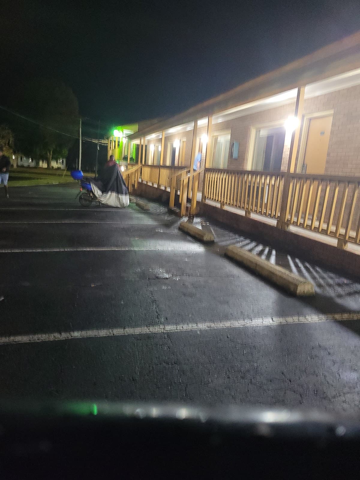 Hallmark Inn Motel, Motel in Statesville