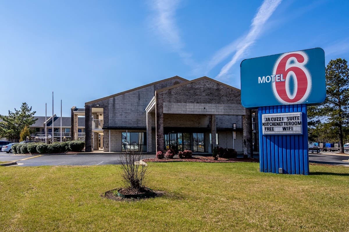 Motel 6 Kenly, NC, Motel in Kenly