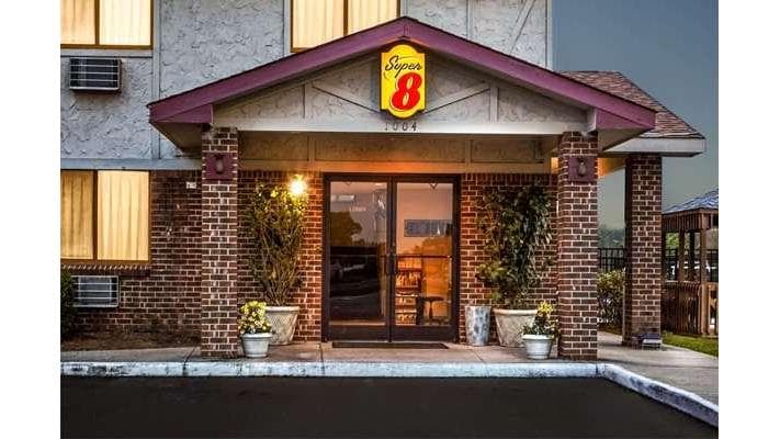 Super 8 by Wyndham Greenville, Motel in Greenville