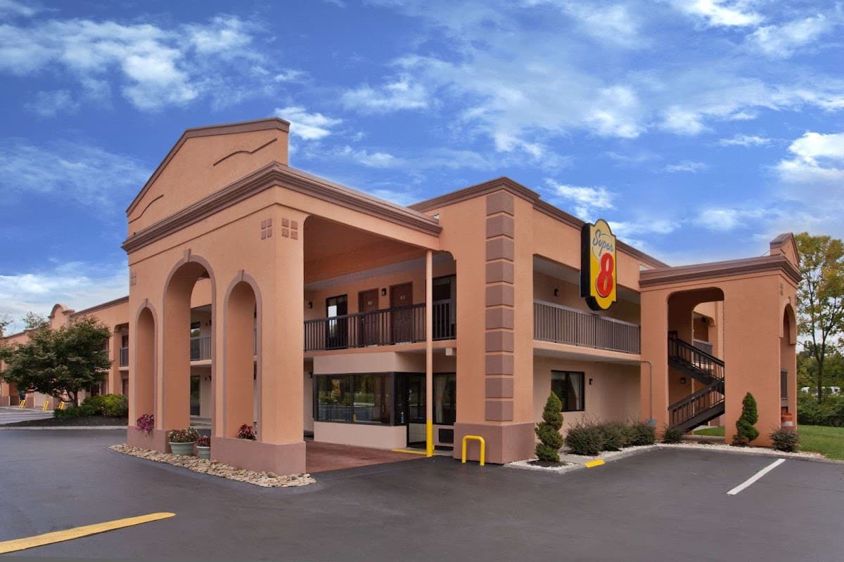 Super 8 by Wyndham Knoxville West/Farragut, Motel in Farragut