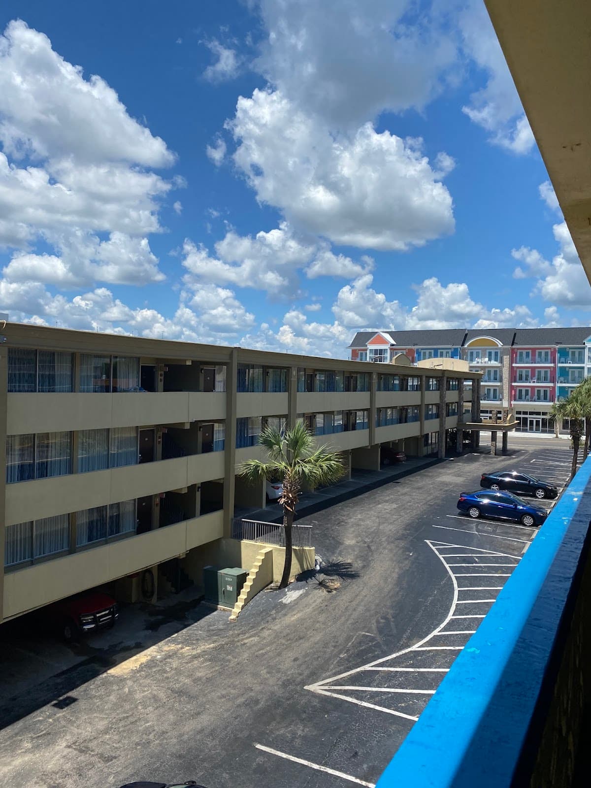 Atlantic Paradise Inn and Suites, Hotel in Myrtle Beach