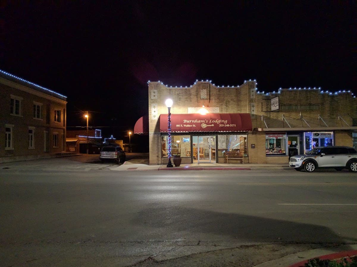 Burnham's Lodging, Hotel in San Saba