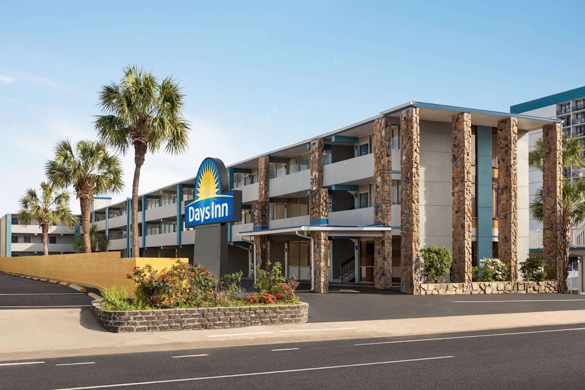 Days Inn by Wyndham Myrtle Beach-Beach Front, Hotel in Myrtle Beach