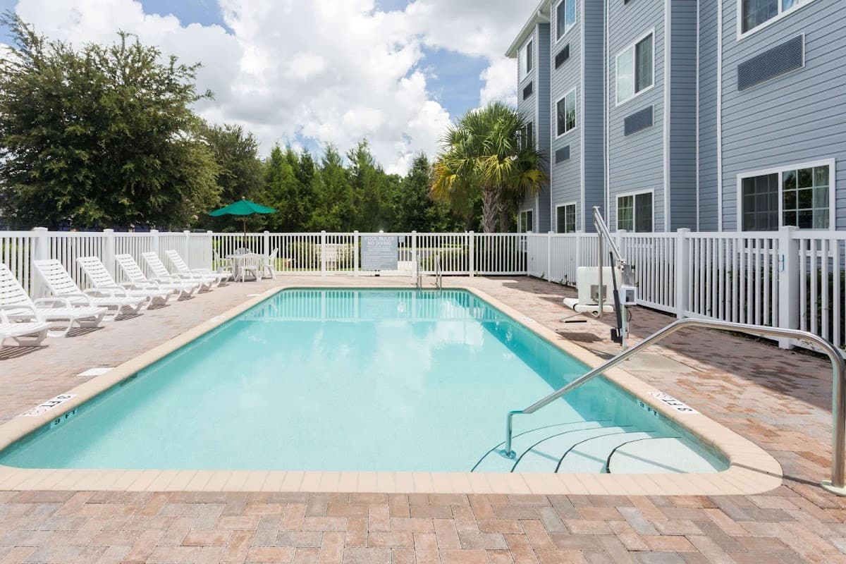Microtel Inn & Suites by Wyndham Spring Hill/Weeki Wachee, Hotel in Timber Pines