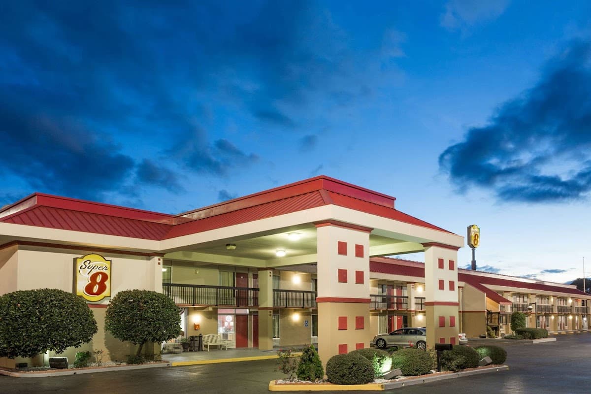Super 8 by Wyndham Tifton, Motel in Tifton