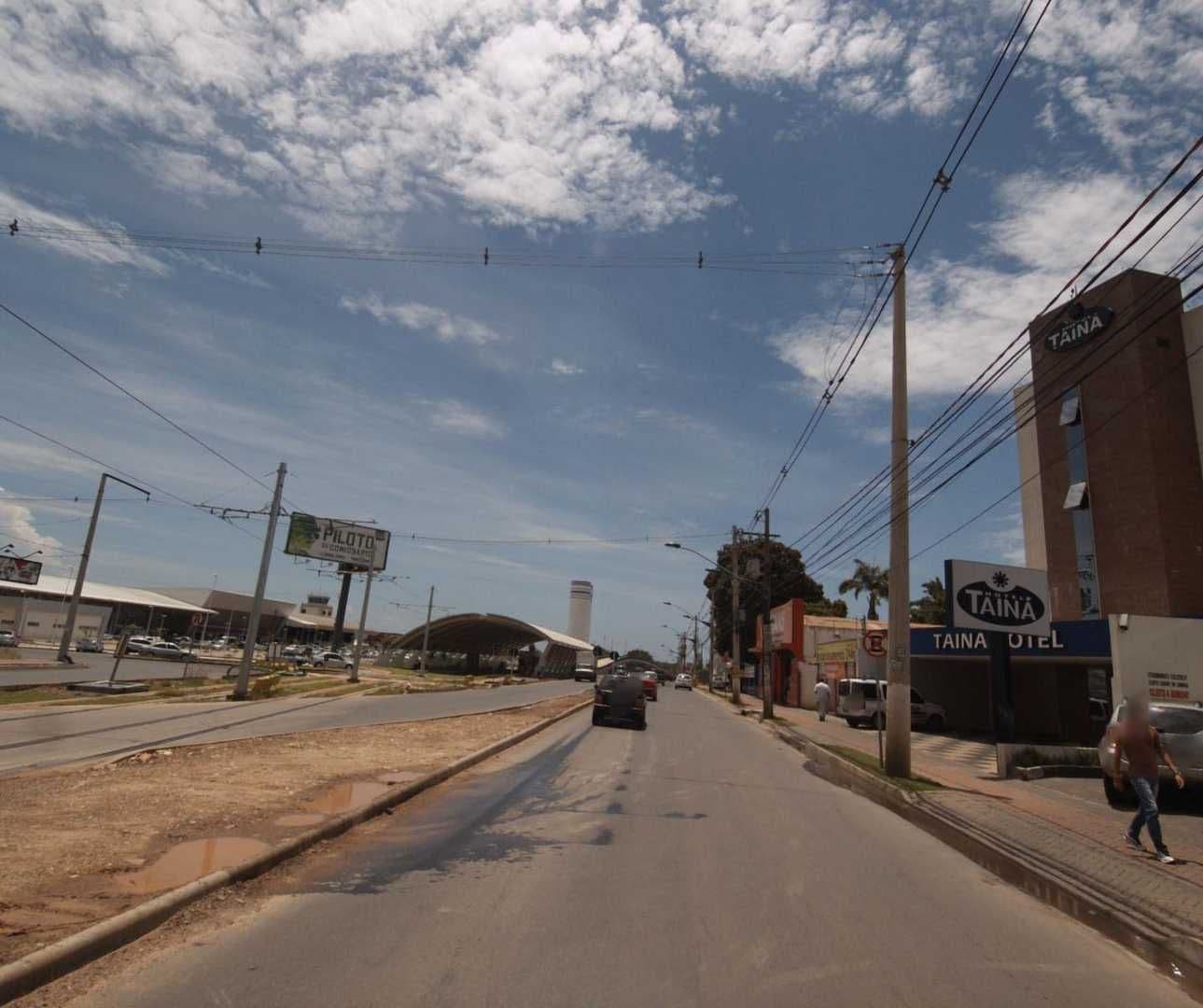 Street view near Tainá Hotel, Várzea Grande — © projevias (CC BY-SA · Mapillary)