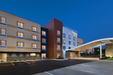 Fairfield Inn & Suites Lexington East \ I-75, Hotel in Lexington-Fayette