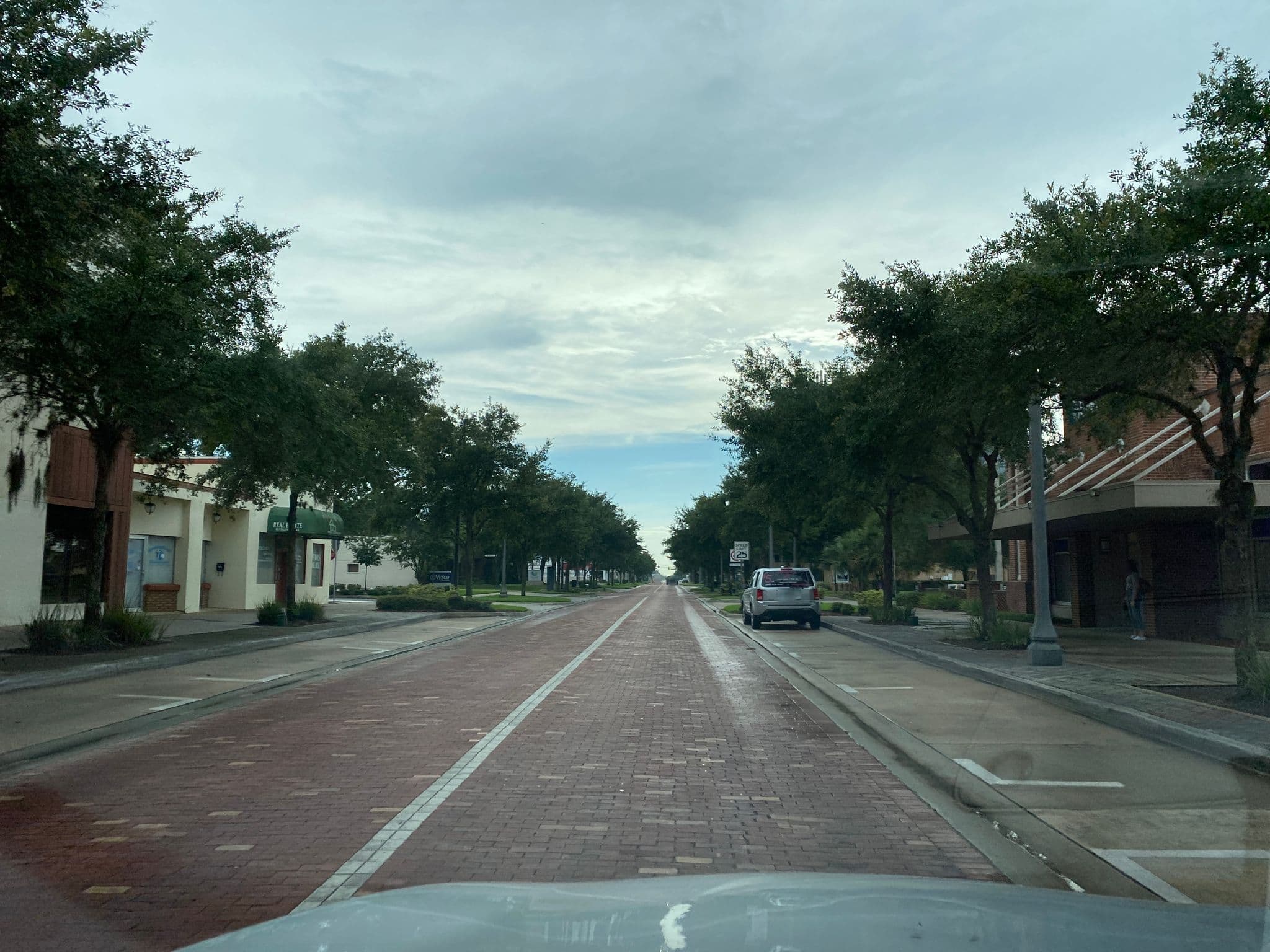Street view near First Street Station, Sanford — © mobileimagery (CC BY-SA · Mapillary)