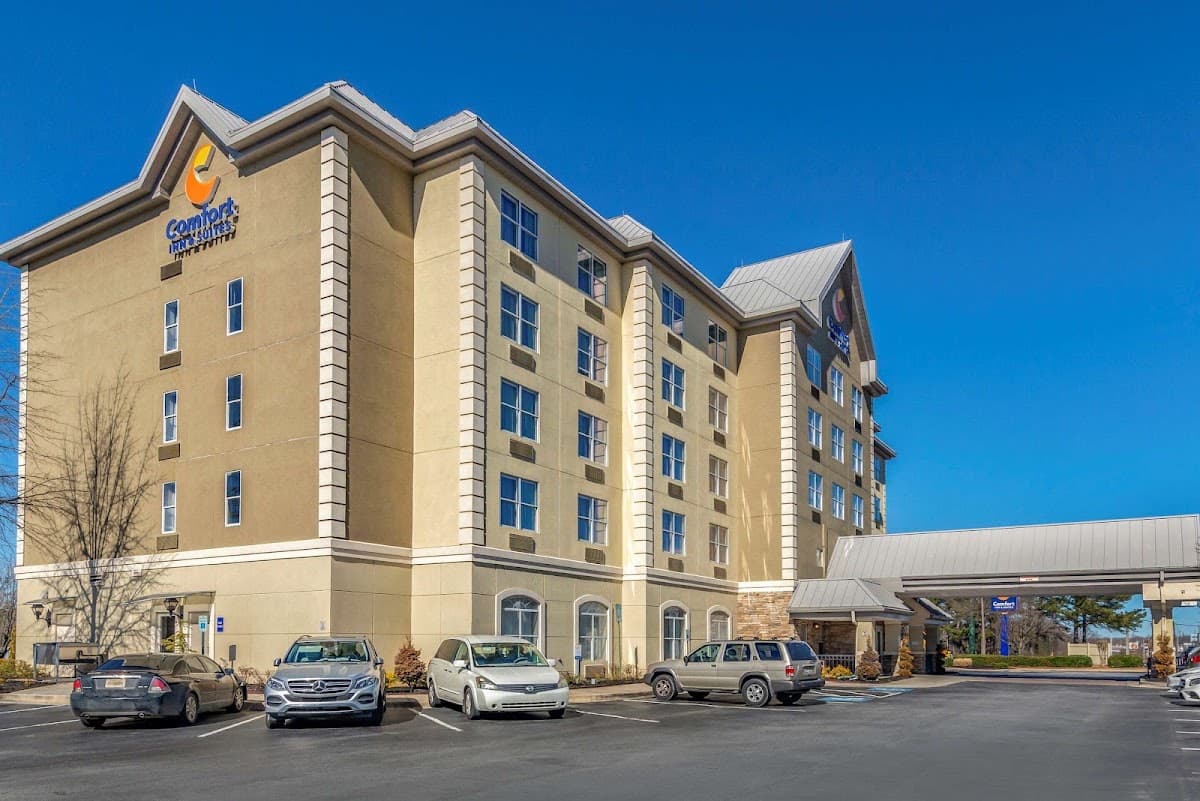 Comfort Inn & Suites Near Six Flags, Hotel in Austell