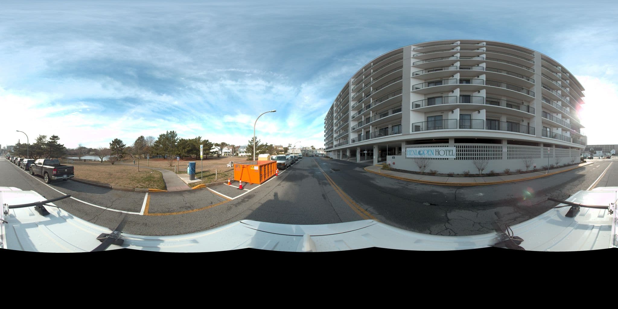 Street view near The Henlopen Condominiums, Rehoboth Beach — © rking (CC BY-SA · Mapillary)