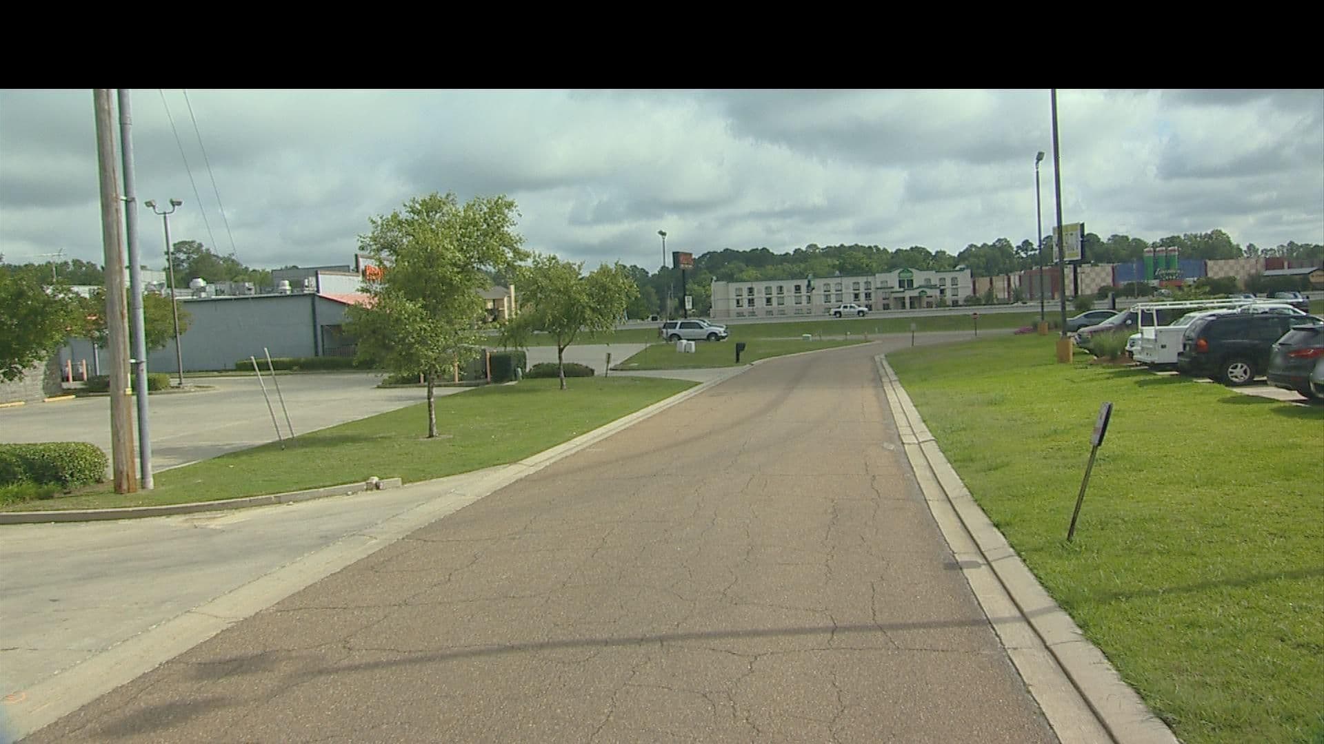 Street view near Quality Inn & Suites, West Monroe — © FF_Loc1 (CC BY-SA · Mapillary)