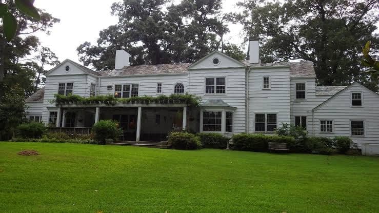The Pond House Inn, Hotel in Elizabeth City