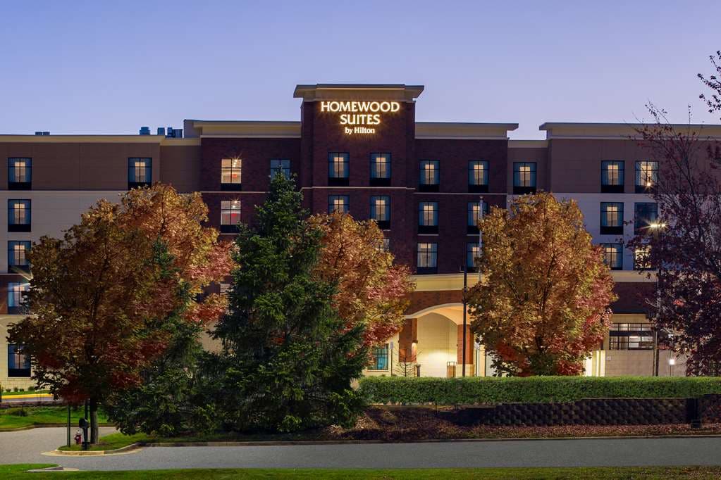 Homewood Suites by Hilton Reston, Hotel in Reston