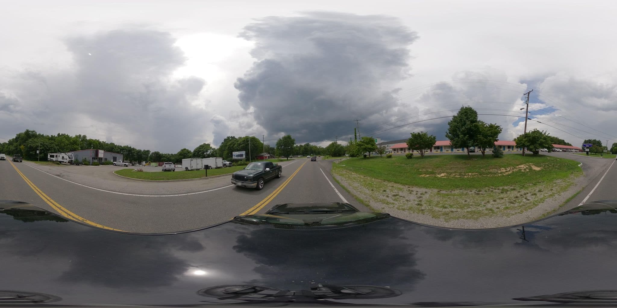 Street view near Claytor Lake Inn, Radford — © pmfox97 (CC BY-SA · Mapillary)