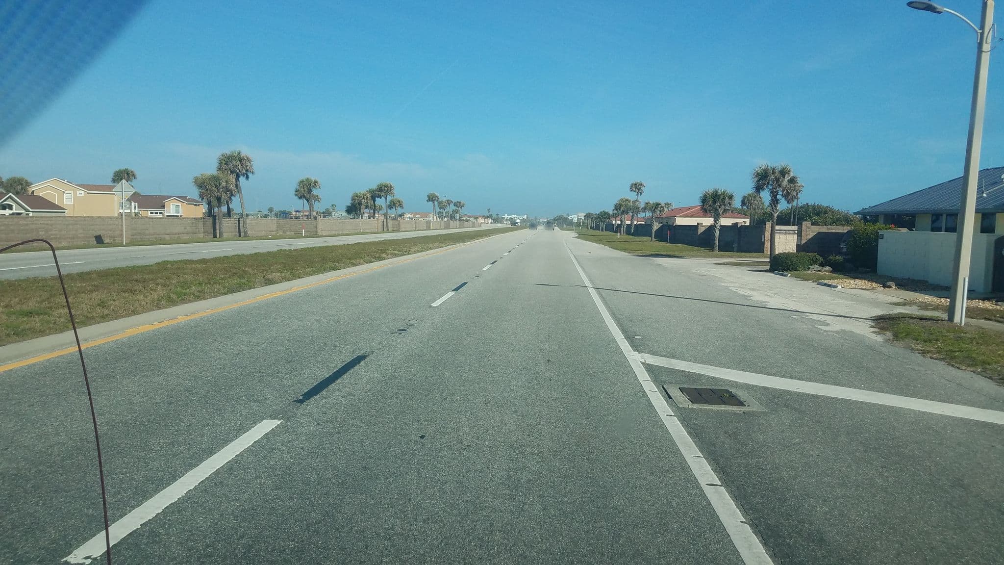 Street view near Oceanside Suites, South Patrick Shores — © jbthemilker (CC BY-SA · Mapillary)