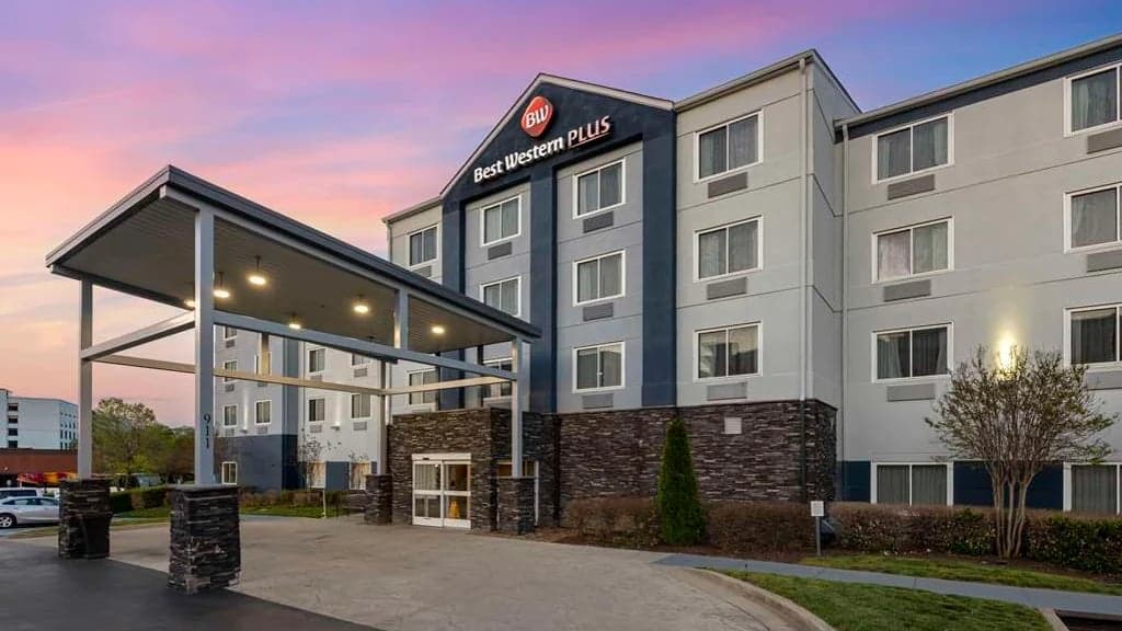 Best Western Plus Nashville Airport Hotel, Hotel in Hermitage