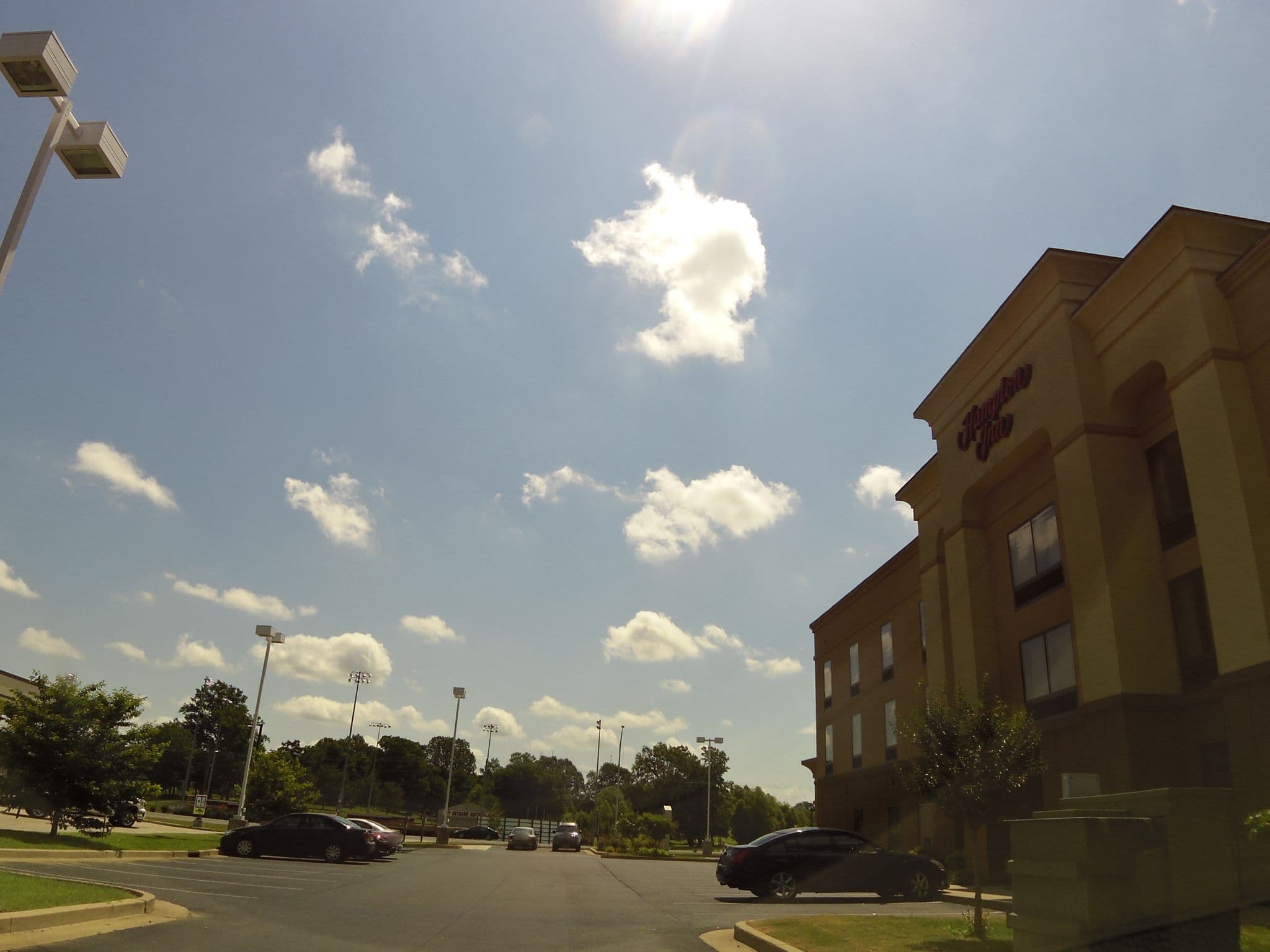 Street view near Hampton Inn & Suites, Martin — © allen (CC BY-SA · Mapillary)