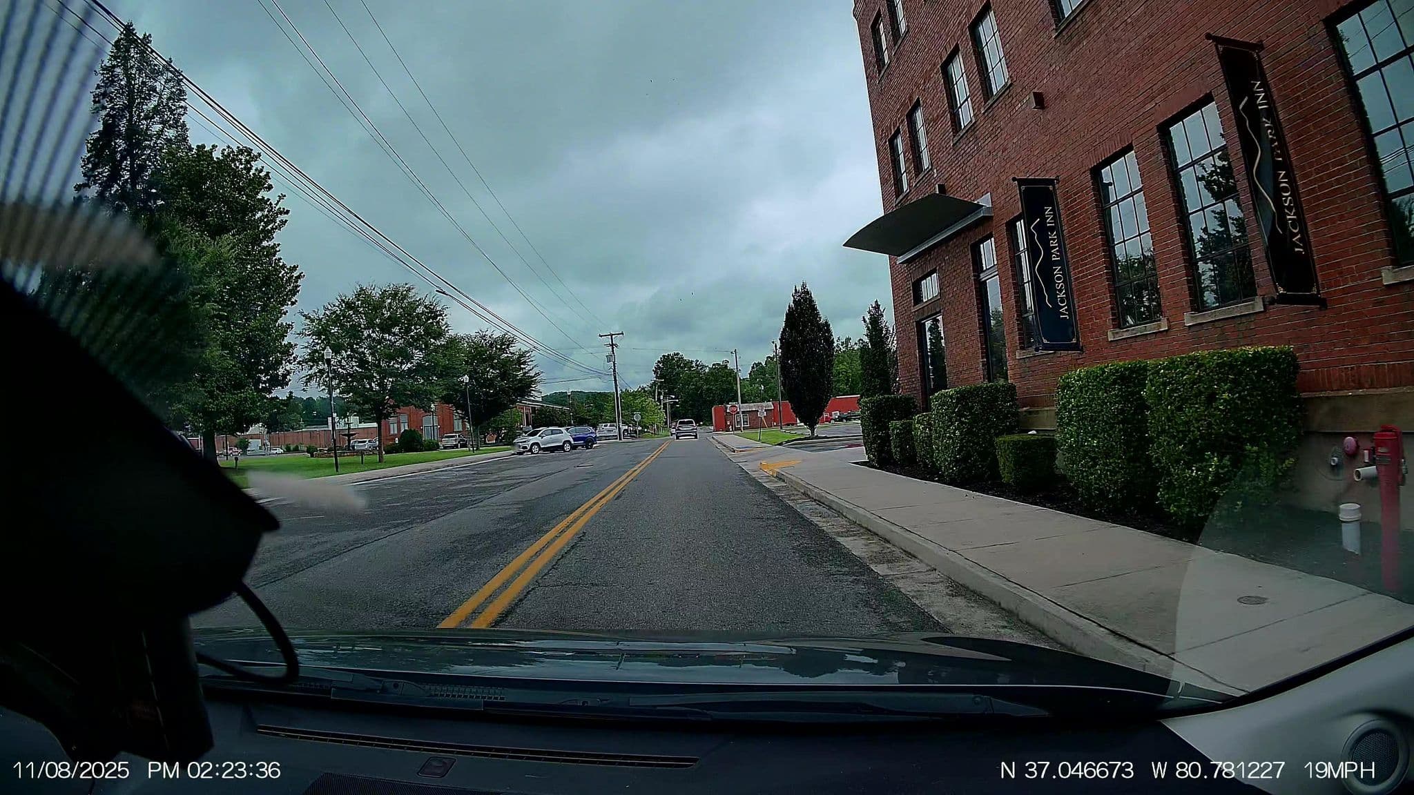 Street view near Jackson Park Inn, Pulaski — © micim987 (CC BY-SA · Mapillary)