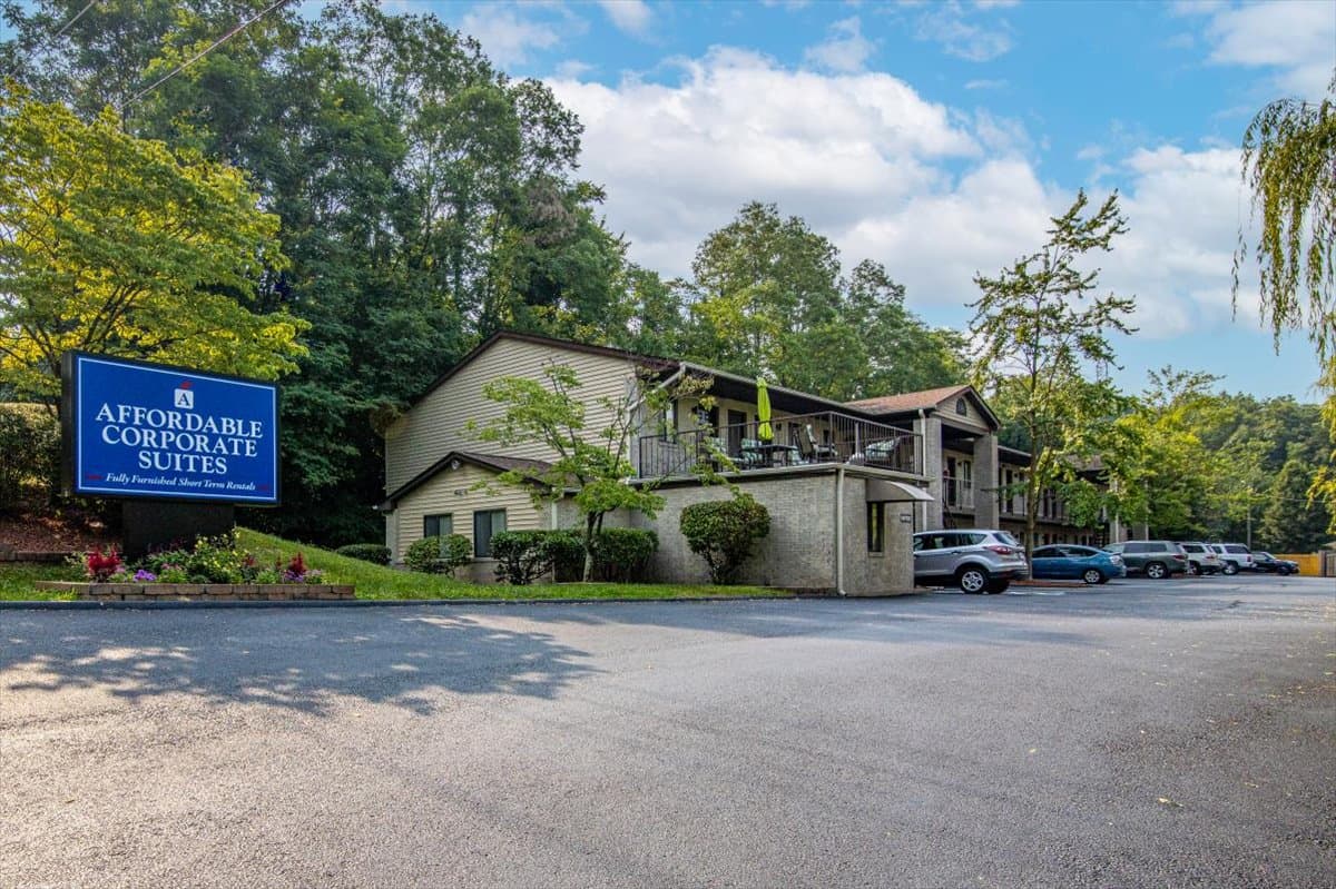 Affordable Corporate Suites, Hotel in Narrows