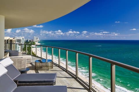 The St. Regis Bal Harbour Resort, Hotel in Bal Harbour