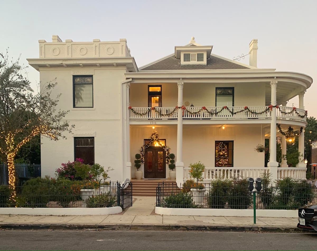 Laredo Mansion, Guesthouse in Laredo