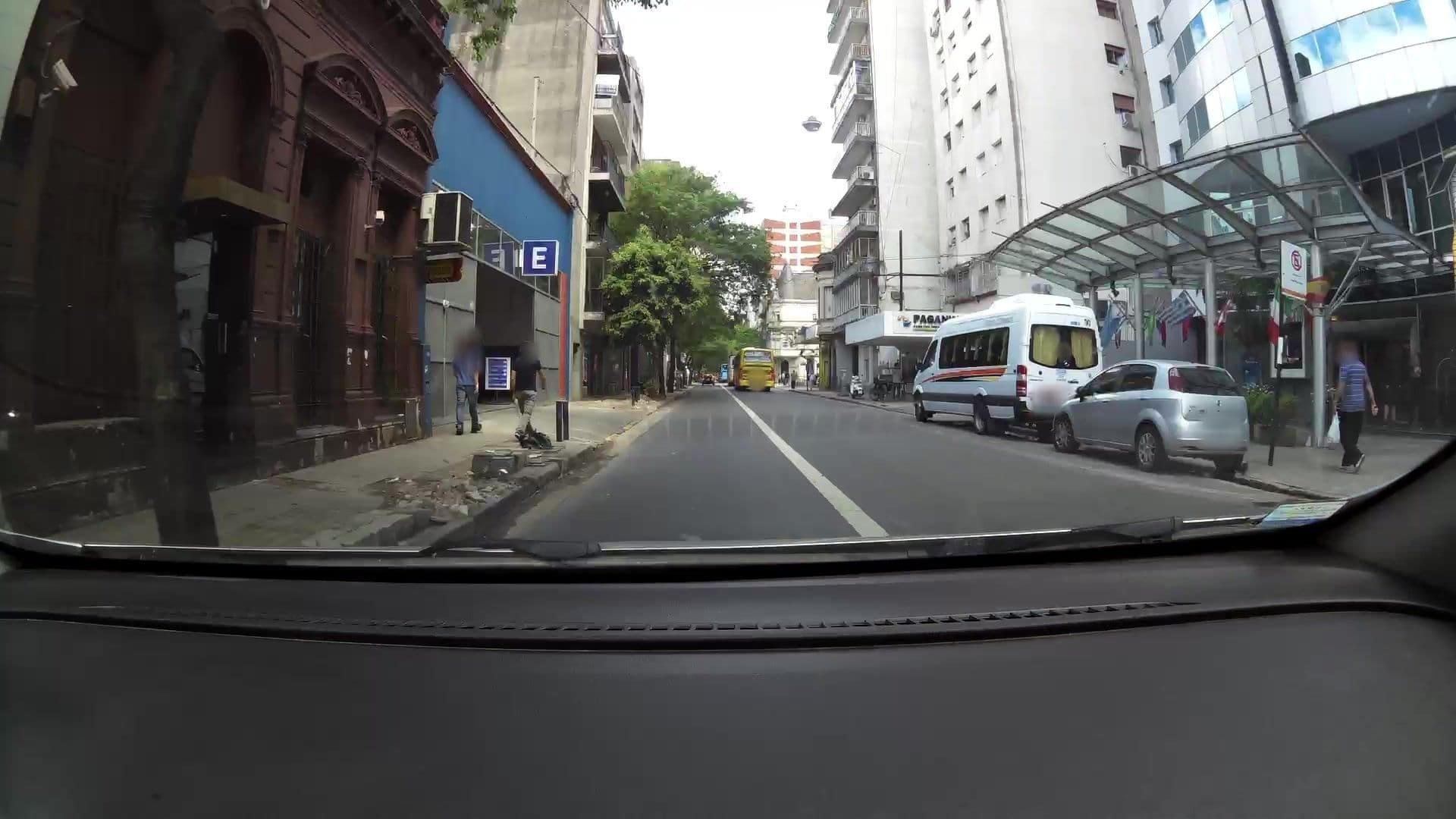 Street view near Plaza Real, Rosario — © kaartcam (CC BY-SA · Mapillary)