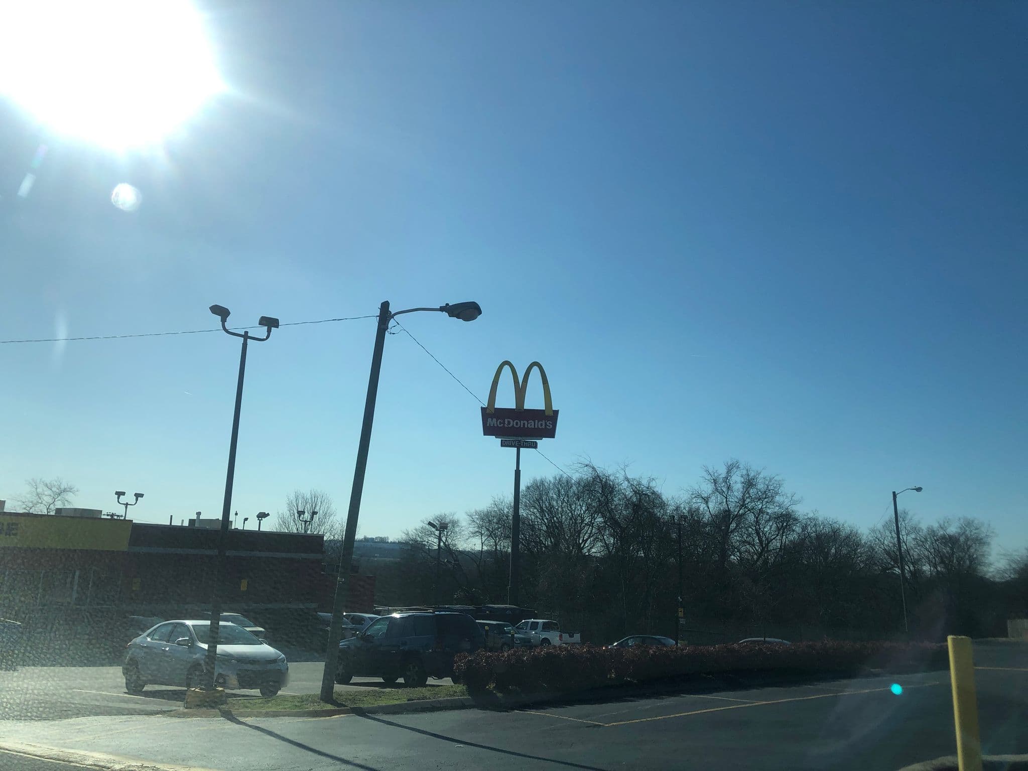 Street view near Days Inn North, Nashville — © maxmartilik (CC BY-SA · Mapillary)