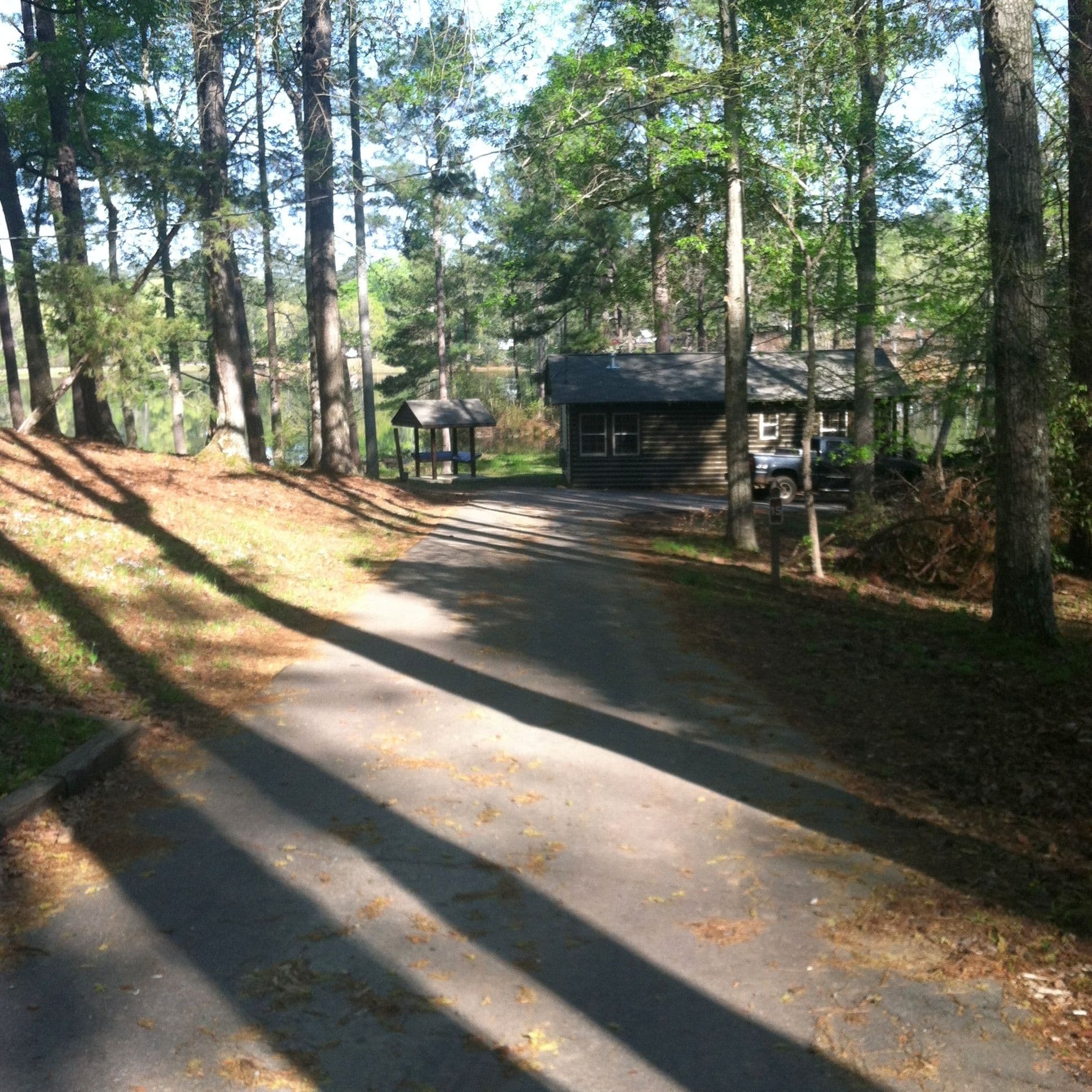 Street view near 16, Pine Mountain — © mapillary01730 (CC BY-SA · Mapillary)
