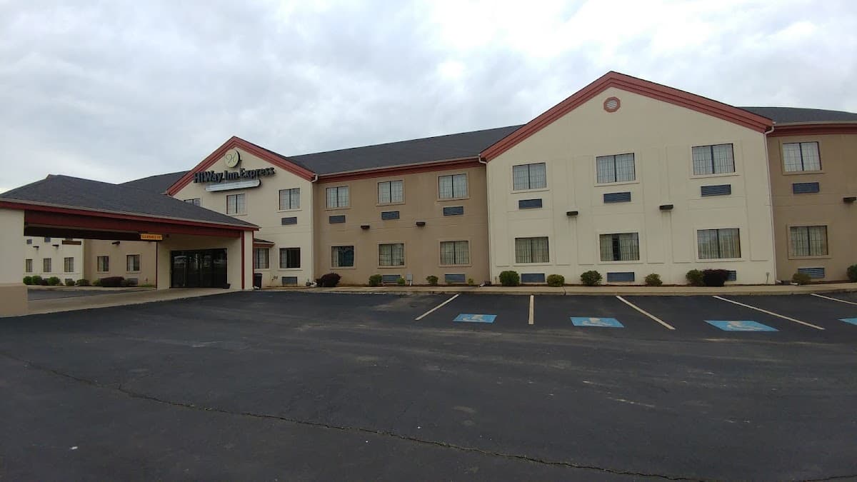 HiWay Inn Express Hotel & Suites, Motel in Antlers