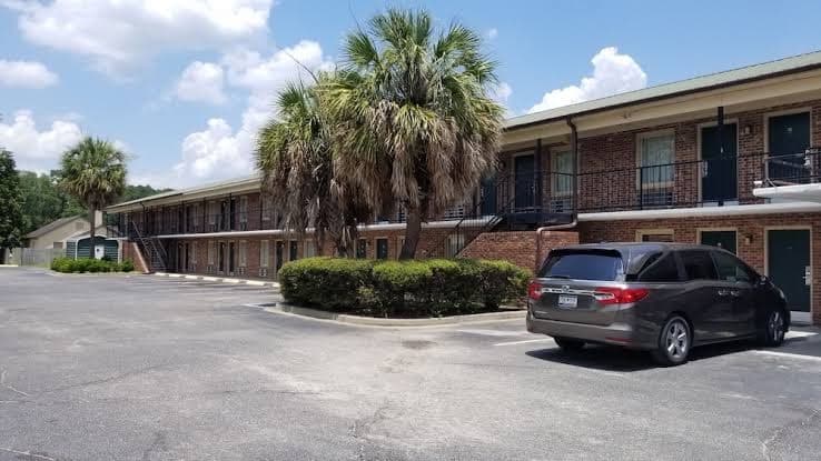 Palmetto Inn, Hotel in Estill