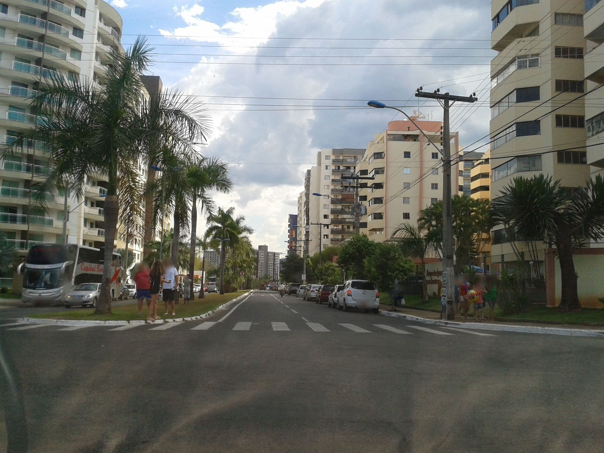 Street view near Atrium Thermas Residence & Service, Caldas Novas — © marcos_medeiros (CC BY-SA · Mapillary)