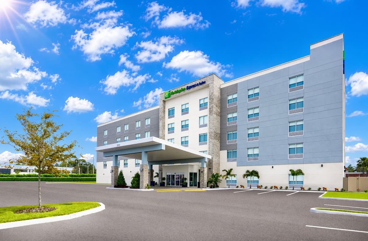 Holiday Inn Express & Suites Tampa - Stadium Area, Hotel in Tampa