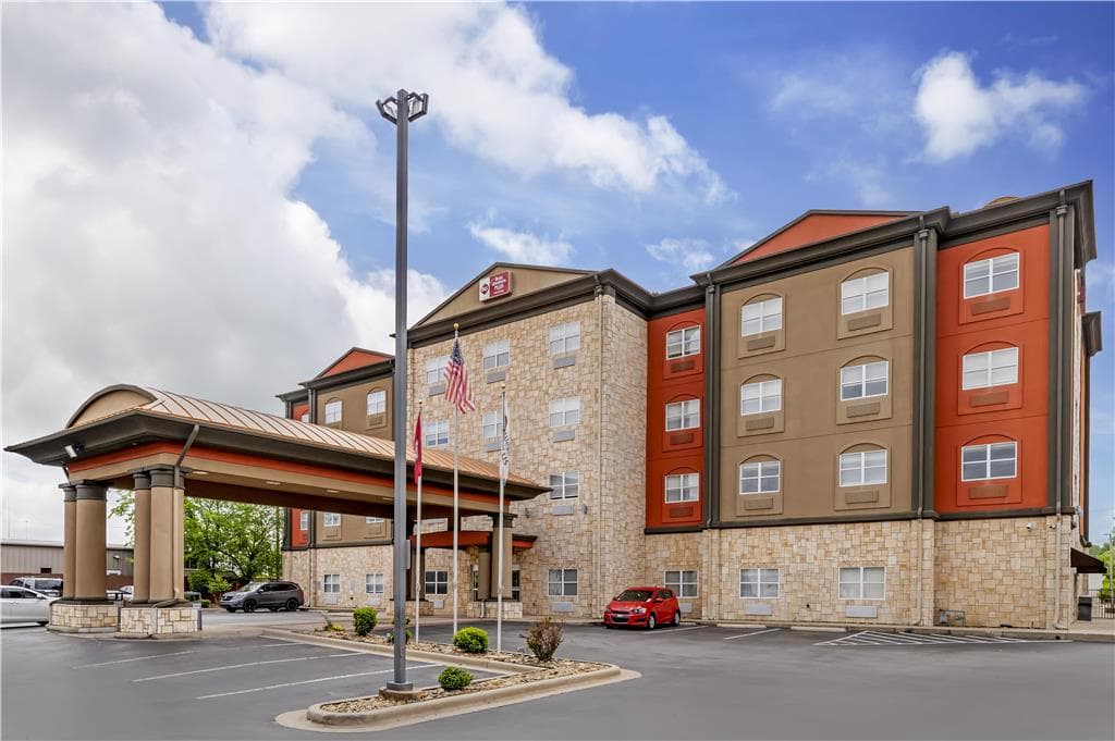 Best Western Plus Jfk Inn & Suites, Hotel in North Little Rock