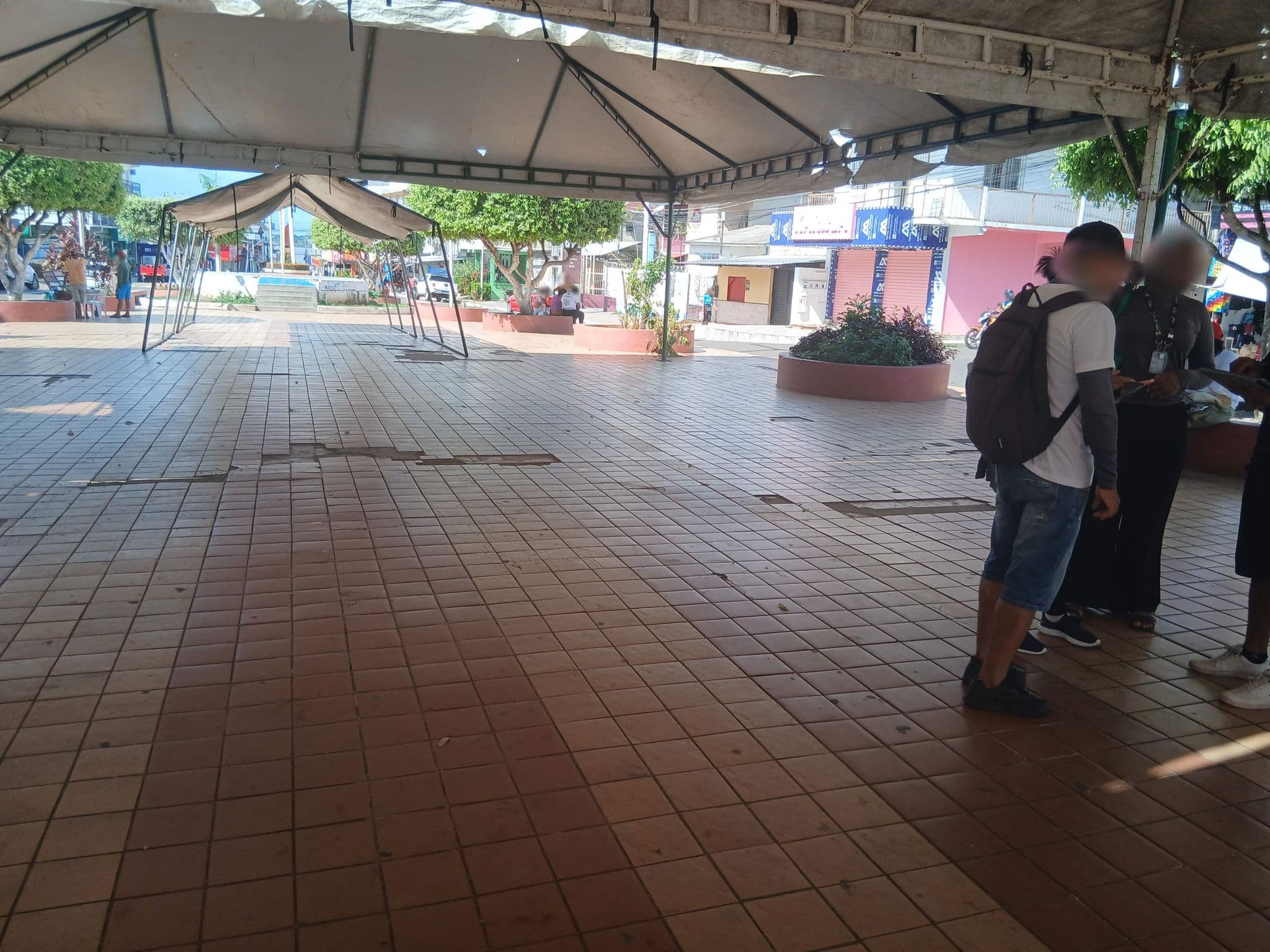 Street view near Anilce Hotel, Tefé — © keullen (CC BY-SA · Mapillary)