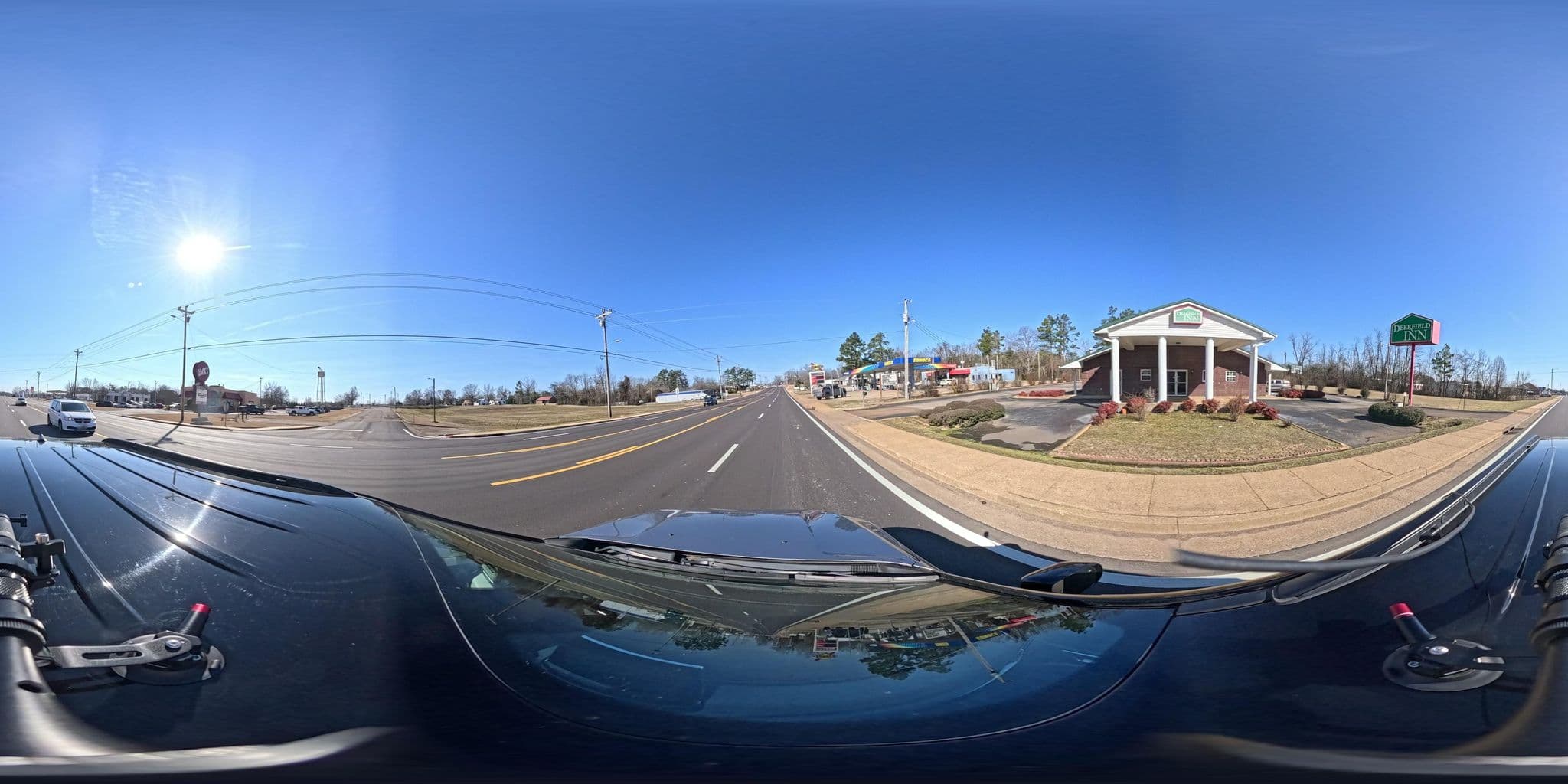 Street view near Deerfield Inn, Crump — © jvetters (CC BY-SA · Mapillary)