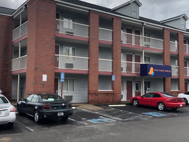 InTown Suites Extended Stay Nashville TN - Hendersonville, Hotel in Hendersonville