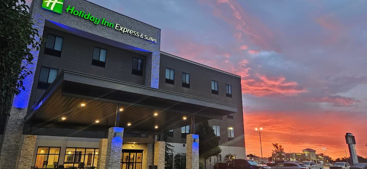Holiday Inn Express & Suites, Hotel in Kingfisher