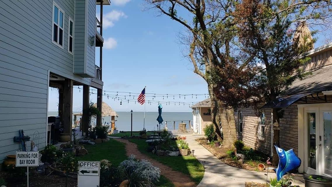 Come Friday Cottages on the Bay, Hotel in Bacliff