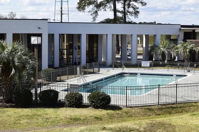 The Landmark Inn, Hotel in Hartsville