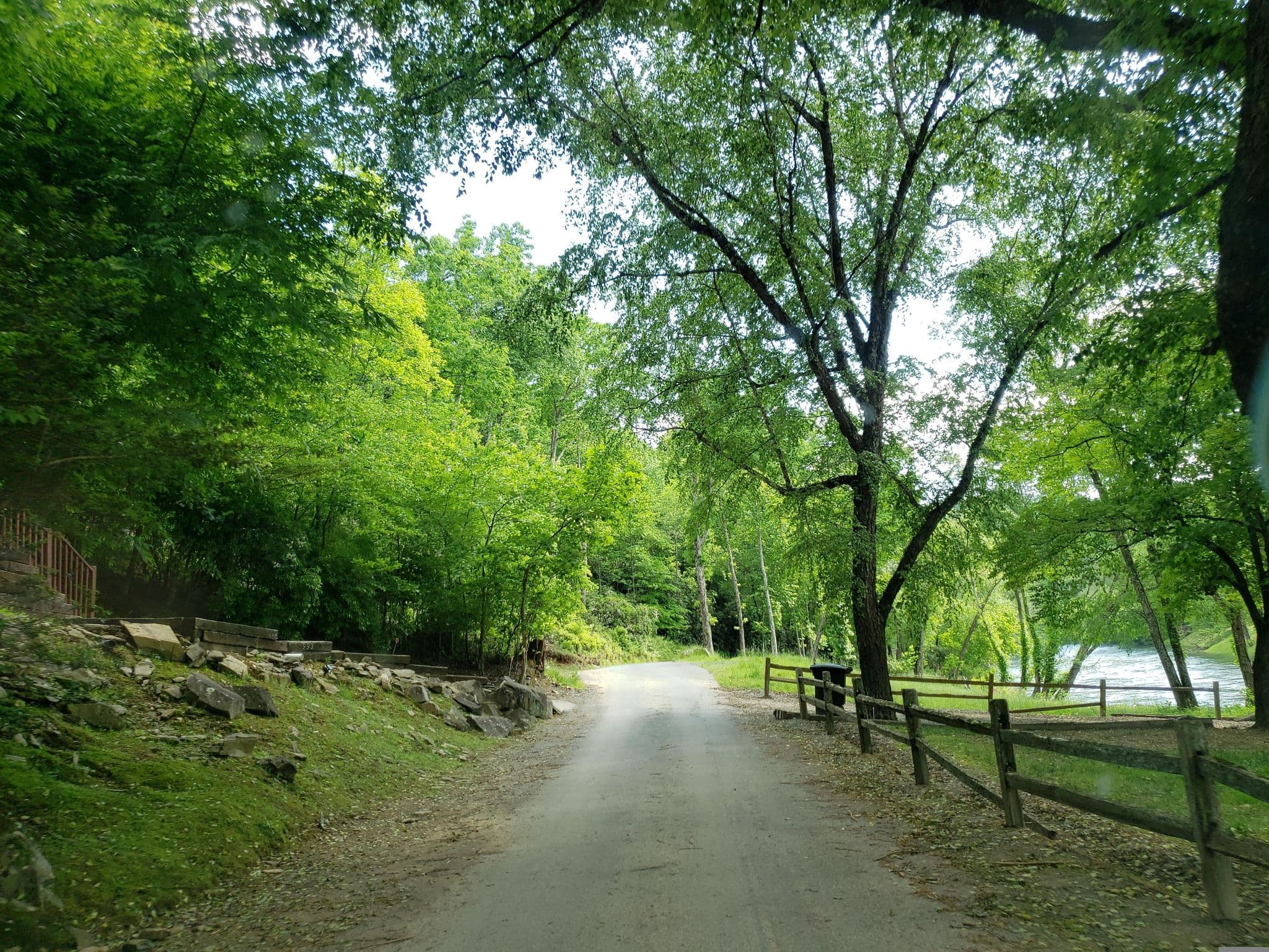 Street view near Toccoa Fish Tales, McCaysville — © jackdripper (CC BY-SA · Mapillary)