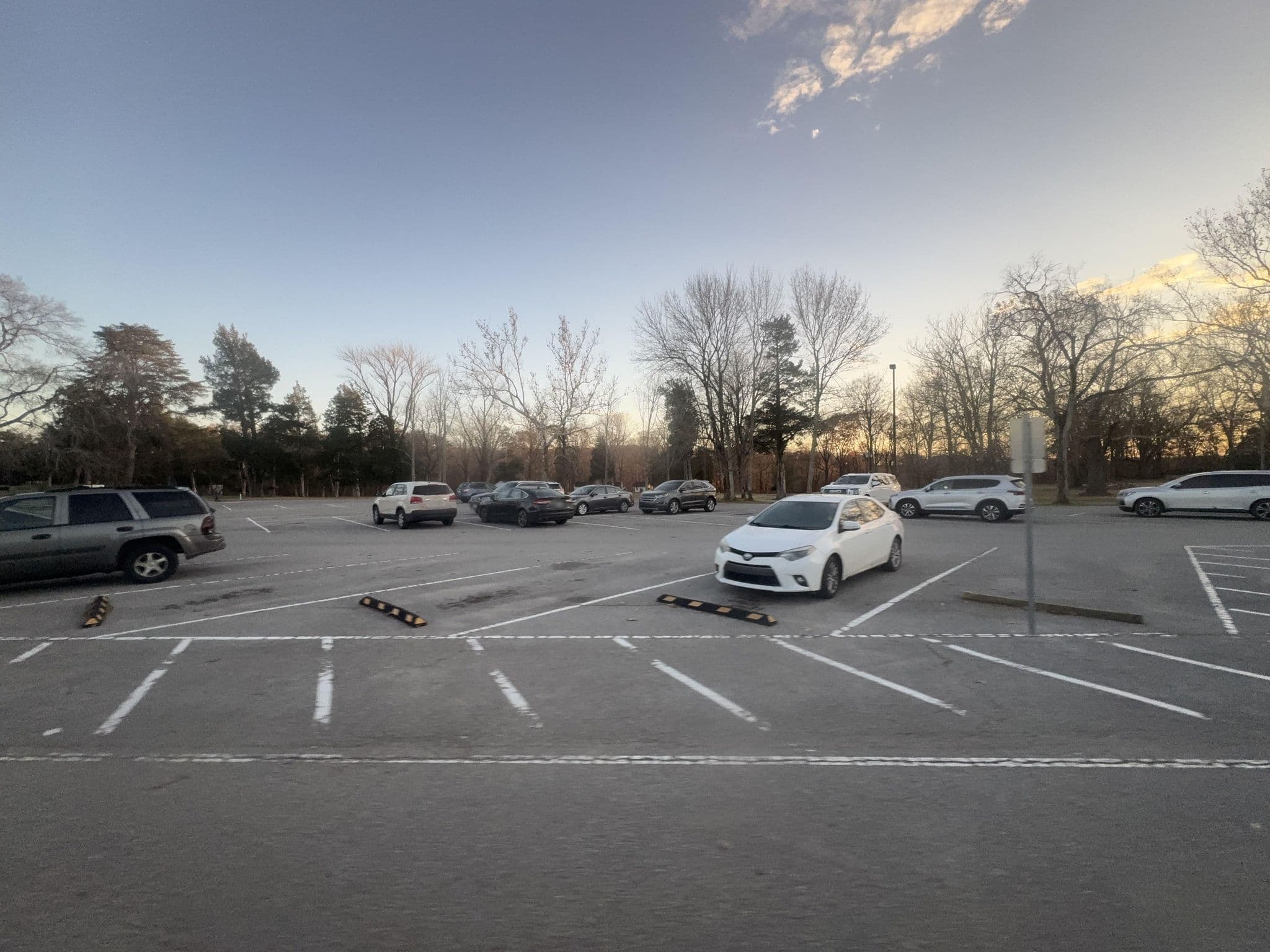 Street view near Mammoth Cave Lodge, Cave City — © quickness805 (CC BY-SA · Mapillary)