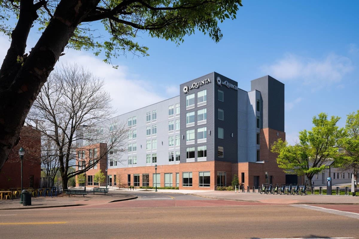 La Quinta Inn & Suites by Wyndham Chattanooga Downtown/South, Hotel in Chattanooga