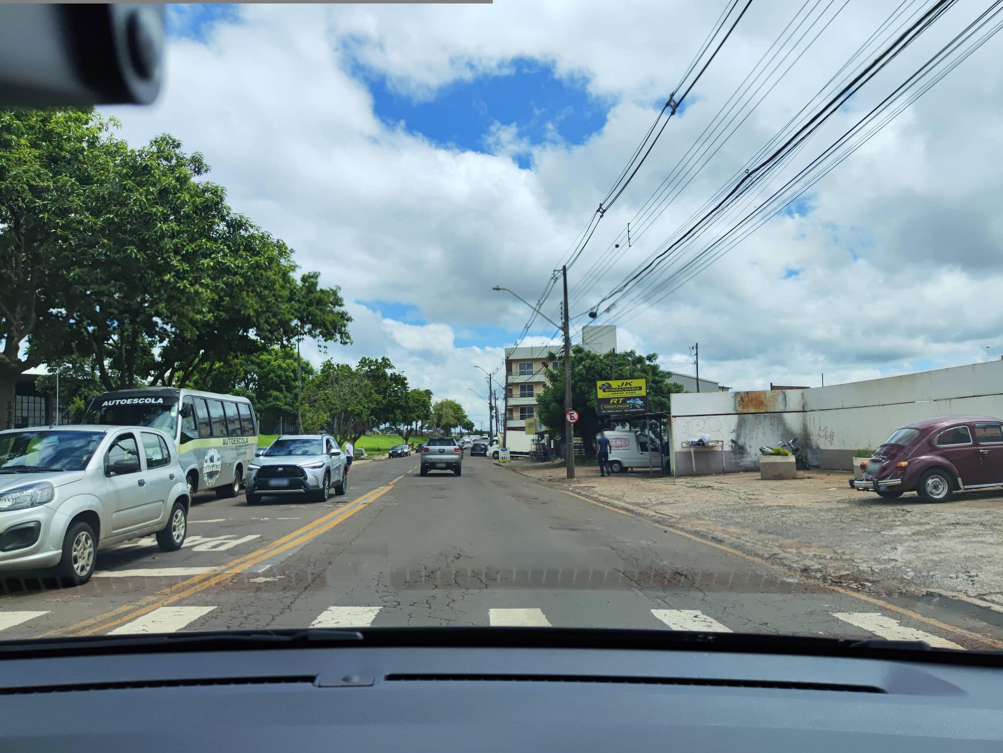 Street view near Hotel Castelo, Cascavel — © brunoslowen (CC BY-SA · Mapillary)