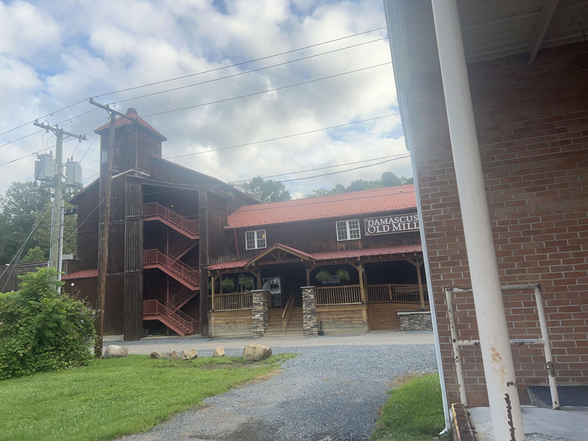 Street view near Damascus Old Mill Inn, Glade Spring — © AmericanMapper (CC BY-SA · Mapillary)