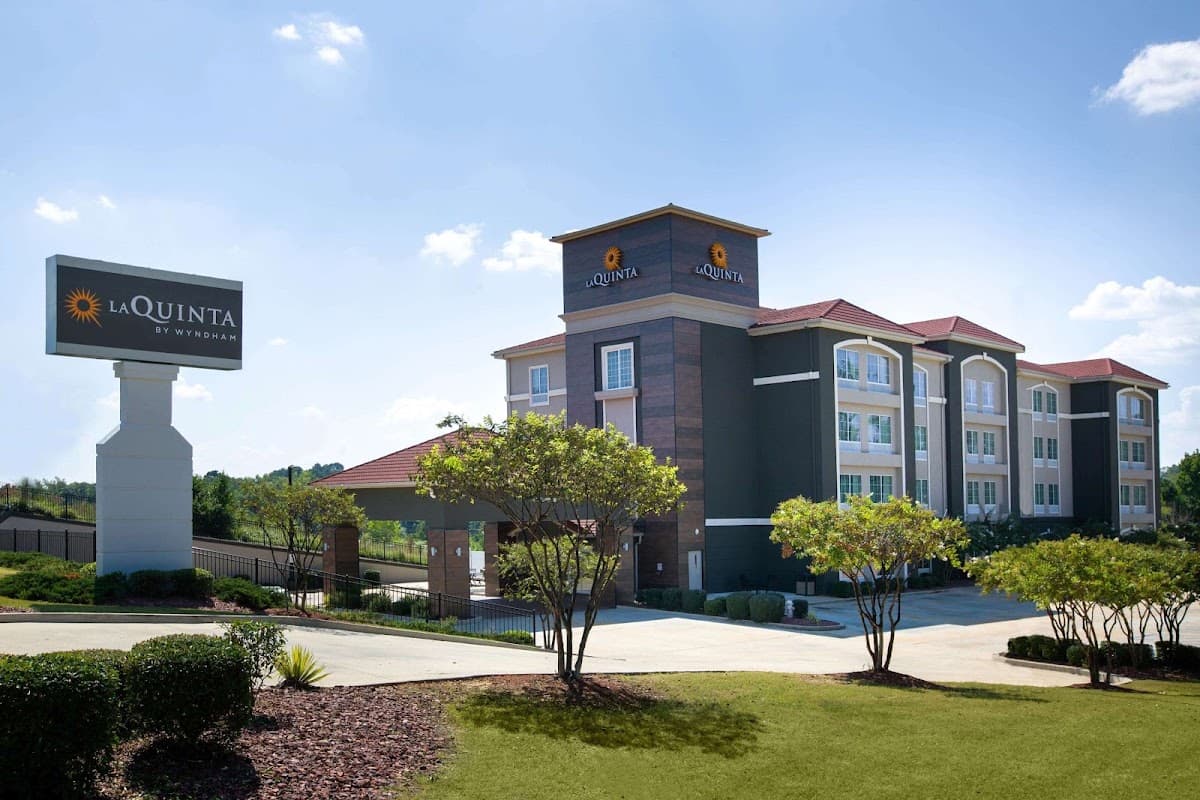 La Quinta Inn & Suites Tupelo, Hotel in Tupelo