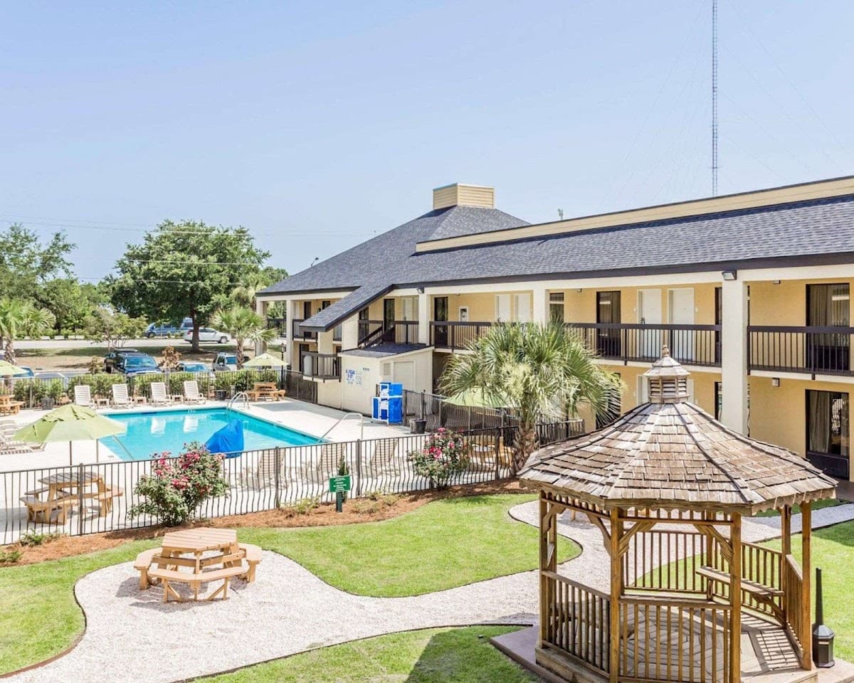 Quality Inn Mt. Pleasant - Charleston, Hotel in Mount Pleasant