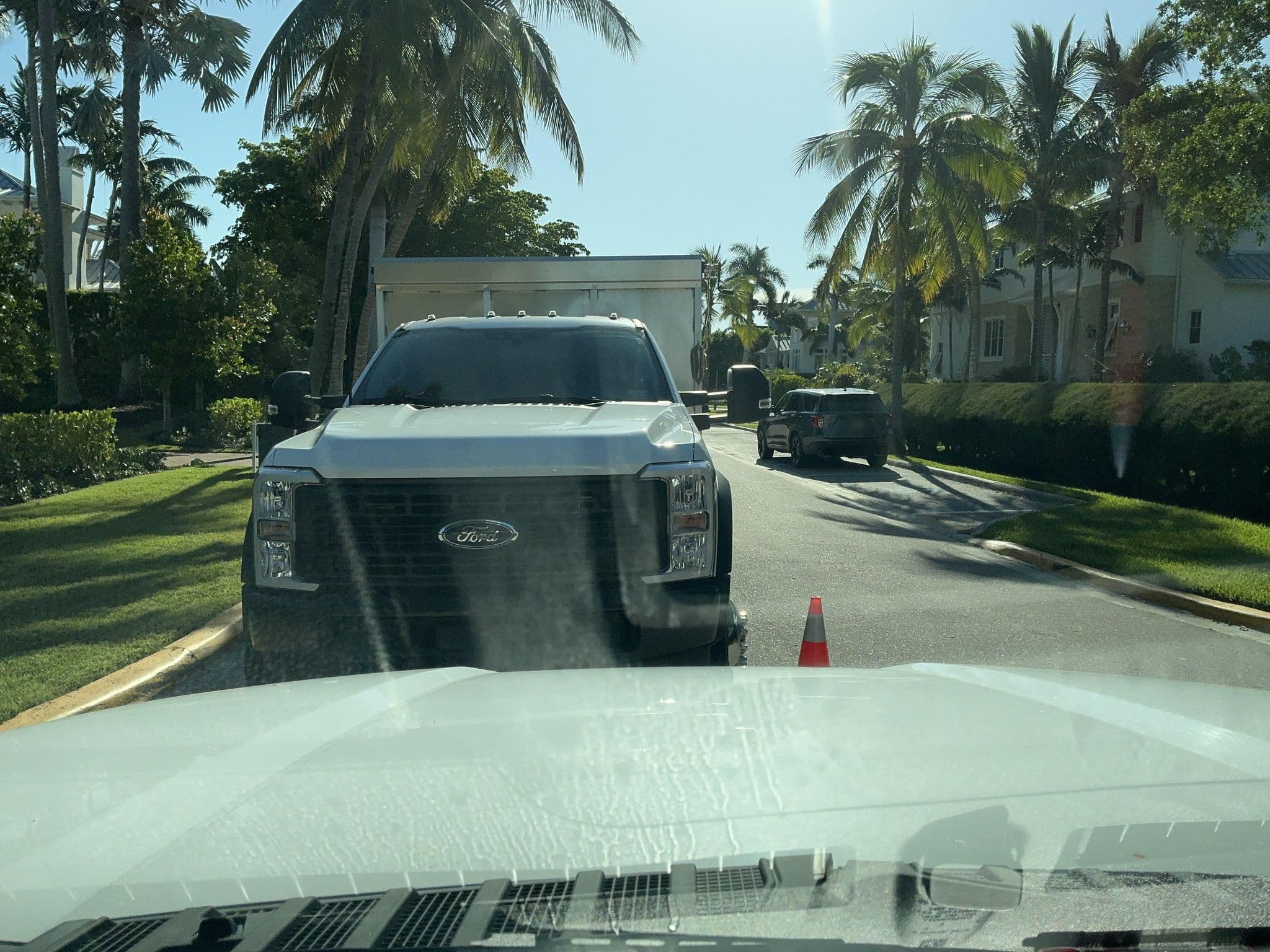 Street view near The Kite House, Naples — © robeh92 (CC BY-SA · Mapillary)