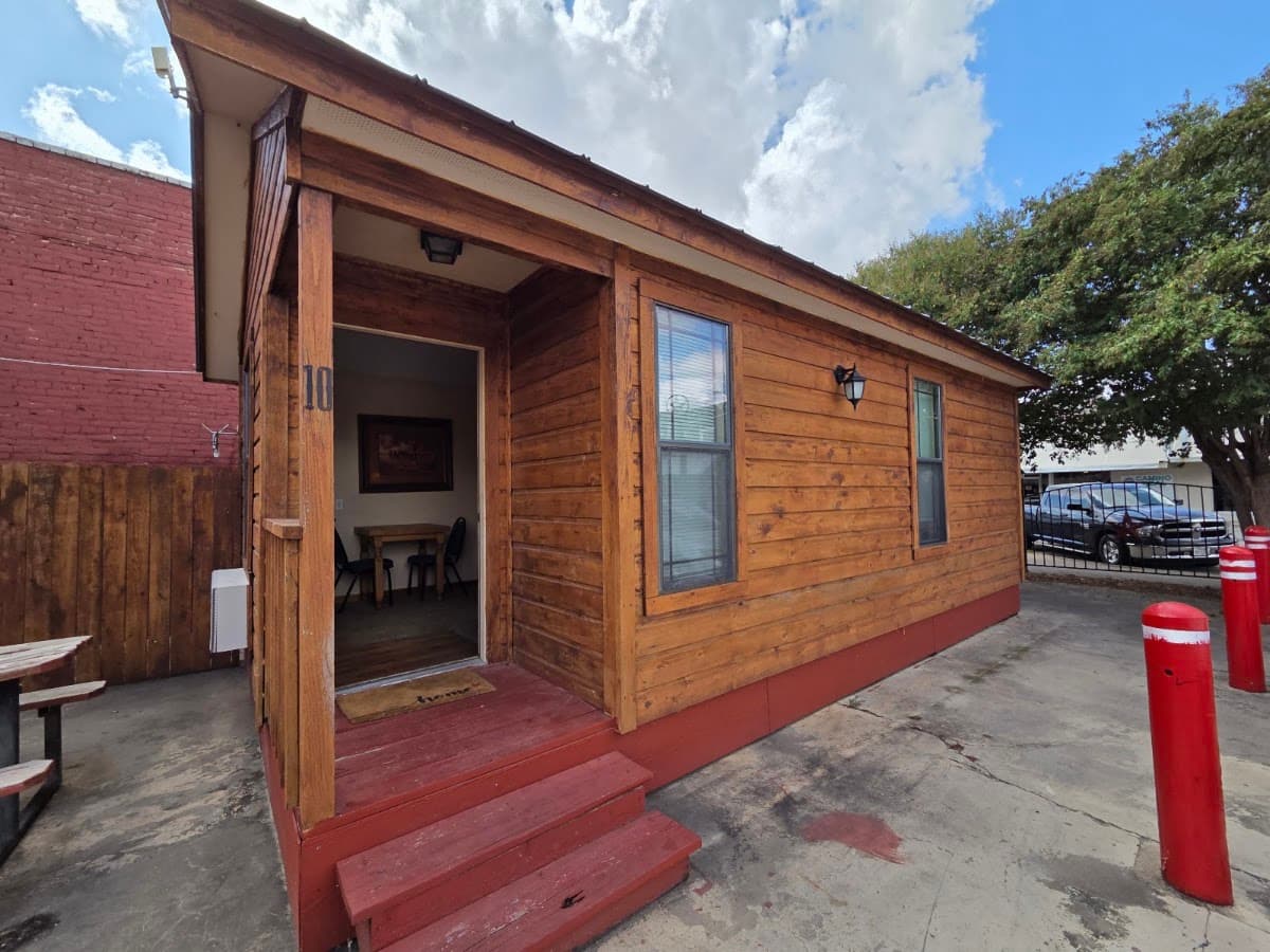Texas Star Lodges, Motel in Floresville