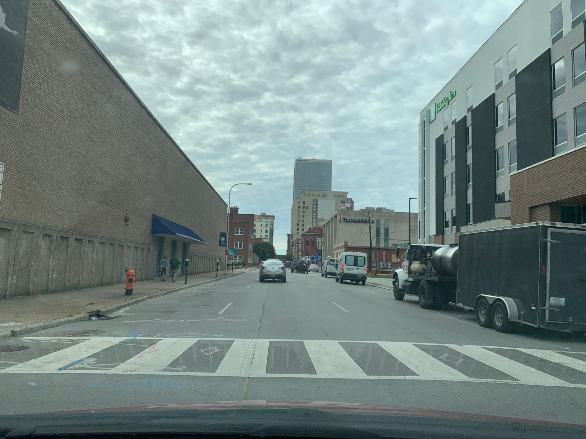 Street view near Holiday Inn, Louisville — © jroseaph (CC BY-SA · Mapillary)